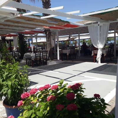 ΜΑΡΙΑ ΜΠΛΕ – ΑΘΩΣ – ΤΑΒΕΡΝΑ ΨΑΡΟΤΑΒΕΡΝΑ – ΠΑΡΑΛΙΑ ΙΕΡΙΣΣΟΣ ΧΑΛΚΙΔΙΚΗΣ