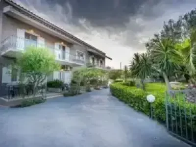 ΜΑΡΚΑΤΟΣ ΣΤΕΛΙΟΣ – EVITA STUDIOS – ΕΝΟΙΚΙΑΖΟΜΕΝΑ ΔΩΜΑΤΙΑ ΑΡΓΟΣΤΟΛΙ ΚΕΦΑΛΟΝΙΑΣ