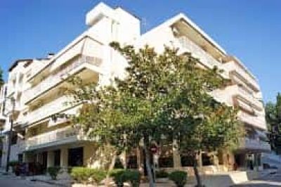 LIA STUDIOS – ΜΑΥΡΟΖΟΥΜΗ ΤΡΙΑΝΤΑΦΥΛΛΙΑ –  ΕΝΟΙΚΙΑΖΟΜΕΝΑ ΔΩΜΑΤΙΑ – ΛΟΥΤΡΑ ΑΙΔΗΨΟΥ ΕΥΒΟΙΑ