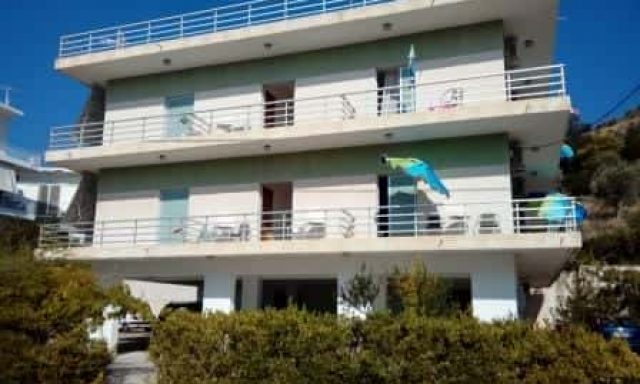 ΜΠΑΜΠΟΥΣΚΟΣ ΝΙΚΟΛΑΟΣ – BABOUSKOS PANSION – ΕΝΟΙΚΙΑΖΟΜΕΝΑ ΔΩΜΑΤΙΑ – ΜΕΘΑΝΑ ΑΤΤΙΚΗΣ