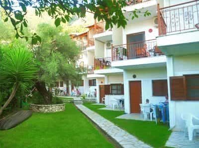 ΘΕΙΑΚΟΣ ΔΗΜΟΣΘΕΝΗΣ – ΕΝΟΙΚΙΑΖΟΜΕΝΑ ΔΩΜΑΤΙΑ ACHILLEAS STUDIOS – ΠΕΡΙΓΙΑΛΙ ΛΕΥΚΑΔΑ