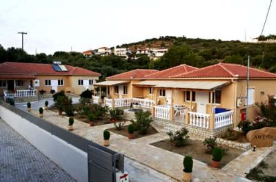 ΚΟΡΑΚΑΚΗΣ ΧΡΗΣΤΟΣ – ΕΝΟΙΚΙΑΖΟΜΕΝΑ ΔΩΜΑΤΙΑ ΑΝΕΜΗ – ΦΟΙΝΙΚΟΥΝΤΑ ΜΕΘΩΝΗ ΜΕΣΣΗΝΙΑΣ