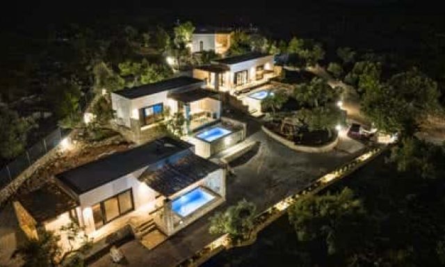 ΘΕΟΔΩΡΑΚΟΠΟΥΛΟΣ ΕΥΑΓΓΕΛΟΣ – CASATINO VILLAS – ΕΝΟΙΚΙΑΖΟΜΕΝΑ ΔΙΑΜΕΡΙΣΜΑΤΑ – ΒΙΛΛΕΣ – ΚΑΛΛΙΑΝΕΪΚΑ ΜΕΣΣΗΝΙΑΣ