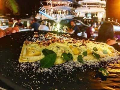 ΜΠΕΛΛΟΣ ΣΑΒΒΑΣ – BELLO TRATORIA – ΙΤΑΛΙΚΟ ΕΣΤΙΑΤΟΡΙΟ ΠΙΤΣΑΡΙΑ – ΖΑΚΥΝΘΟΣ ΚΕΝΤΡΟ ΛΙΜΑΝΙ