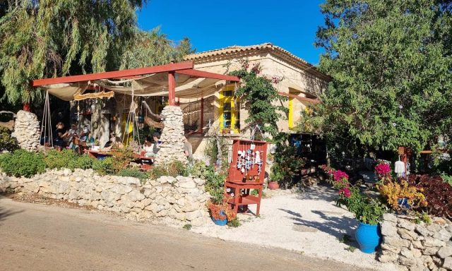 GHORBANOVA RENI – RENI S PLACE – ΤΟΥΡΙΣΤΙΚΑ ΕΙΔΗ – ΒΟΛΙΜΕΣ ΖΑΚΥΝΘΟΥ