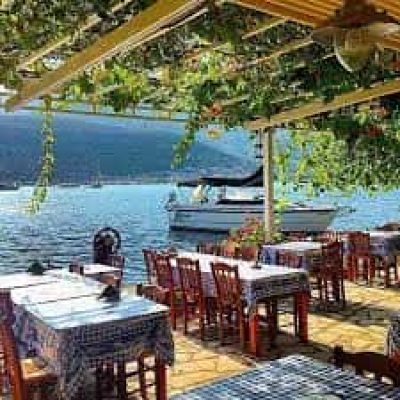 ΠΑΞΙΝΟΥ ΕΛΕΝΗ – ΕΛΕΝΑ – ΨΑΡΟΤΑΒΕΡΝΑ – ΓΕΝΙ ΛΕΥΚΑΔΑ