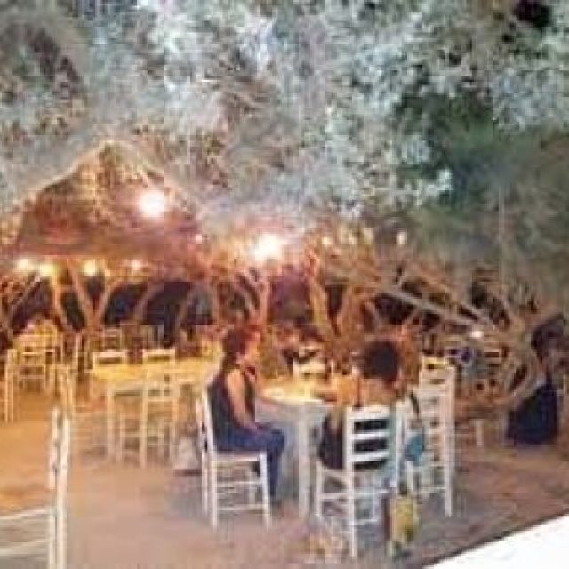 ΚΟΤΤΑΚΗΣ ΓΕΩΡΓΙΟΣ – ΤΑΒΕΡΝΑ ΤΟ ΤΡΑΠΕΖΑΚΙ – ΠΥΡΓΑΚΙ ΝΑΞΟΣ ΚΥΚΛΑΔΕΣ