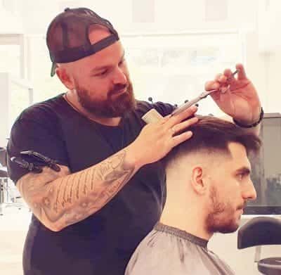 THANOS HAIR DESIGN – ΝΤΟΥΜΟ ΡΟΛΑΝΤ – ΚΟΜΜΩΤΗΡΙΟ – ΓΑΛΑΤΣΙ ΑΤΤΙΚΗ